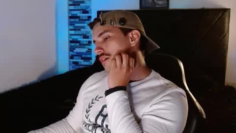 Ian Davis online show from March 24, 1:21 am