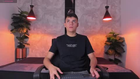 ian_jacob online show from April 4, 7:55 pm