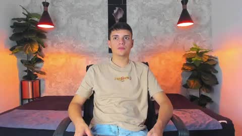 ian_jacob online show from April 10, 8:13 pm