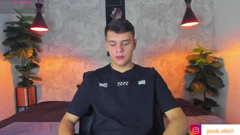 ian_jacob online show from April 11, 7:51 pm