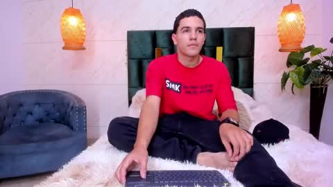 Ian online show from January 13, 11:30 am