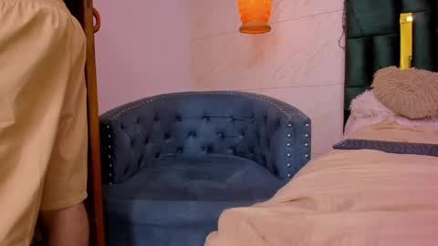 Ian online show from February 5, 7:50 am