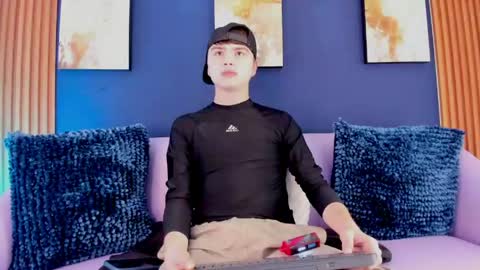 Ian  online show from April 16, 1:01 pm