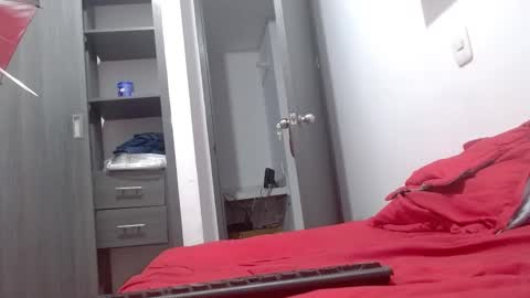 Snapshot of ian_taylor_xxx chatting on December 16, 4:55 am ian_taylor_xxx online show from December 16, 4:55 am