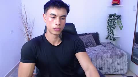 Snapshot of ian_west chatting on February 2, 1:10 pm Ian online show from February 2, 1:10 pm