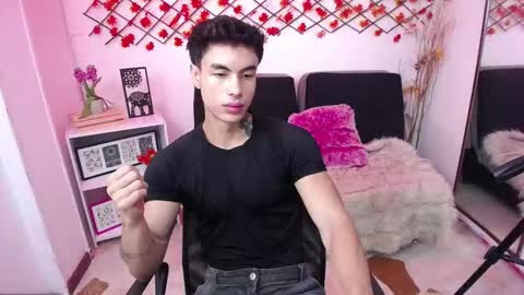 Ian  online show from March 12, 11:49 am