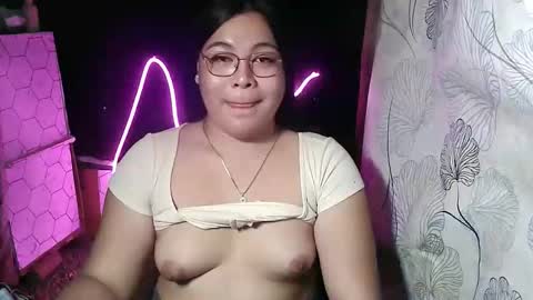 iana online show from April 18, 7:12 am