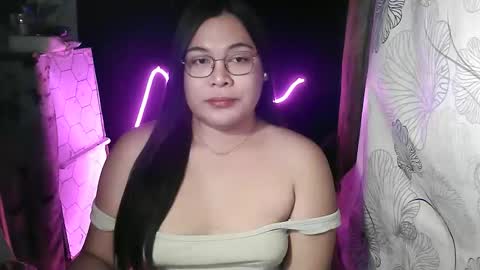 Snapshot of iana_whorexxx chatting on April 25, 11:02 am iana online show from April 25, 11:02 am