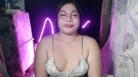 Snapshot of iana_whorexxx chatting on April 27, 6:33 am iana online show from April 27, 6:33 am