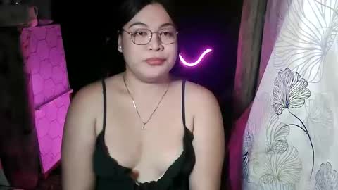 Snapshot of iana_whorexxx chatting on May 2, 9:14 am iana online show from May 2, 9:14 am