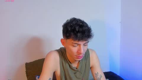 Snapshot of ianlark chatting on June 27, 2:05 am Ian Lark online show from June 27, 2:05 am