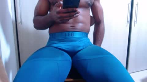 Snapshot of ianrashatxxx chatting on June 20, 11:40 pm Ian Rashad online show from June 20, 11:40 pm