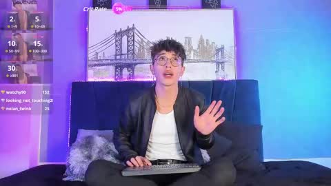 Andrew online show from December 18, 5:21 pm