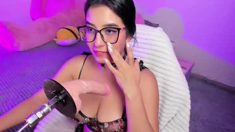 Ibbie Bennett online show from March 2, 3:30 am