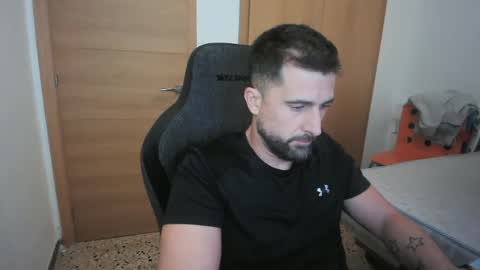 iberian_macho online show from October 16, 6:36 am