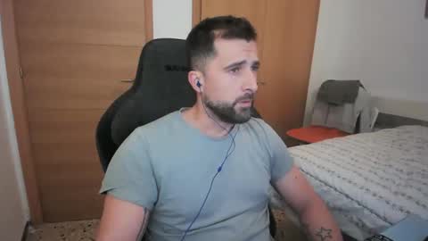 iberian_macho online show from October 18, 7:42 am
