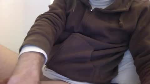 Snapshot of ibibibib5 chatting on March 7, 12:12 pm Ibibibib5 online show from March 7, 12:12 pm