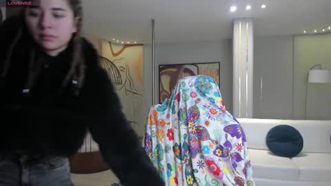 Ibiza  online show from February 23, 11:40 am