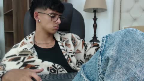 ibratxandy online show from March 30, 7:15 pm