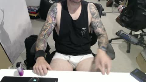 Snapshot of ic987 chatting on May 9, 10:20 am ic987 online show from May 9, 10:20 am
