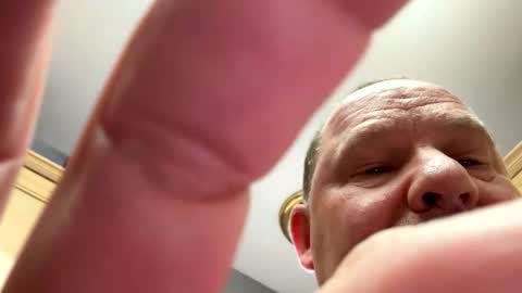 icanmakeyousquirt69 online show from April 9, 6:46 pm