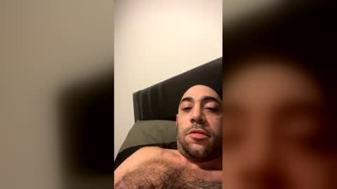 Snapshot of icecreammanx chatting on December 16, 4:39 am icecreammanx online show from December 16, 4:39 am