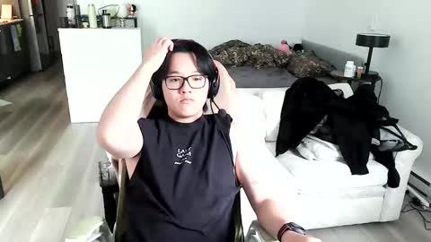 icecreampuff0 online show from May 13, 8:06 pm