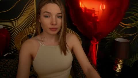 Danielle online show from February 25, 2:33 pm