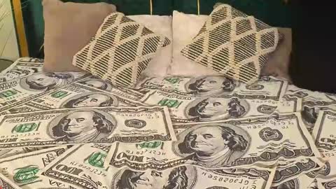 Danielle online show from April 16, 1:01 pm