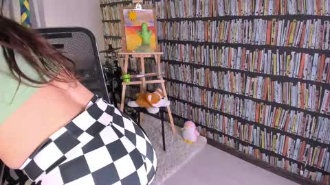 Julia online show from March 28, 9:47 pm