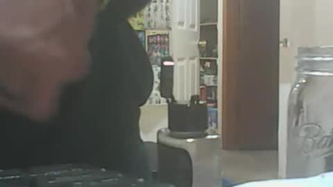 iceman00074 online show from March 17, 10:57 pm