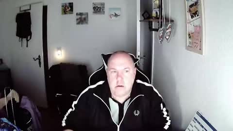 Snapshot of iceoli123 chatting on January 12, 4:23 pm iceoli123 online show from January 12, 4:23 pm