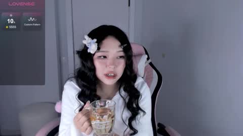 Hitomi   online show from November 21, 5:44 pm