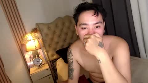 iconic_vince online show from March 12, 10:50 pm