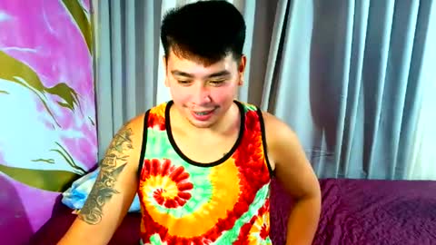 iconic_vince online show from October 28, 1:47 pm