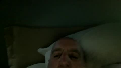 Snapshot of icumming chatting on December 6, 12:16 pm icumming online show from December 6, 12:16 pm