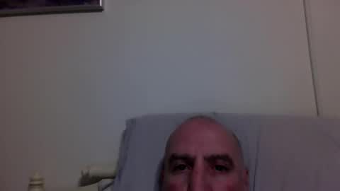 icumming online show from February 15, 5:15 am