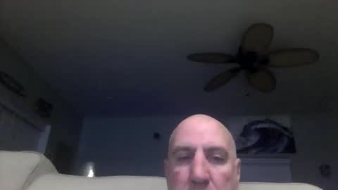 Snapshot of icumming chatting on April 28, 3:00 am icumming online show from April 28, 3:00 am