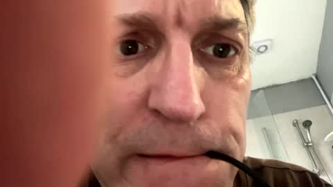 Snapshot of icums4u chatting on January 13, 12:35 pm icums4u online show from January 13, 12:35 pm