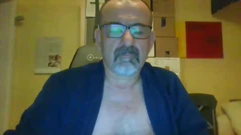 idalw762103 online show from March 6, 11:34 pm