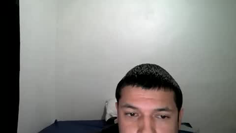 Snapshot of idarthloser chatting on November 16, 11:43 pm idarthloser online show from November 16, 11:43 pm