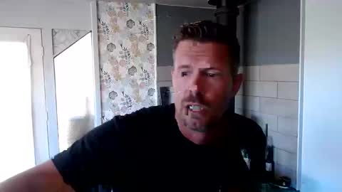 Snapshot of idiocracy517035 chatting on October 12, 11:37 pm idiocracy517035 online show from October 12, 11:37 pm