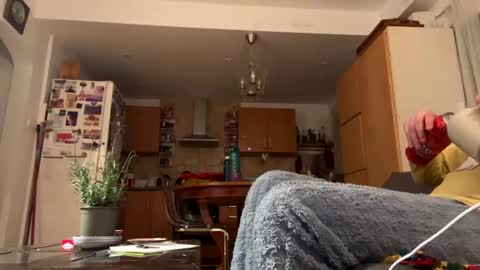 Snapshot of idkwhattowatch chatting on February 2, 9:02 pm idkwhattowatch online show from February 2, 9:02 pm