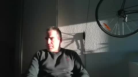 idontknowwhy1 online show from November 19, 7:30 am