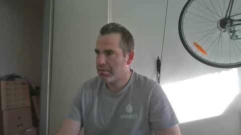 idontknowwhy1 online show from November 21, 8:57 am