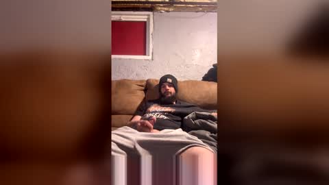 Snapshot of idontstop4cops2 chatting on December 23, 6:22 am idontstop4cops2 online show from December 23, 6:22 am