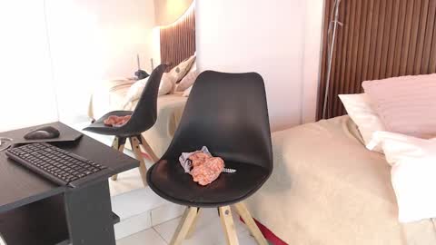 ifis online show from September 11, 11:05 pm