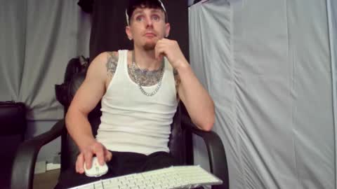 Snapshot of igetherwetter chatting on February 13, 9:51 am Amiri Roue online show from February 13, 9:51 am