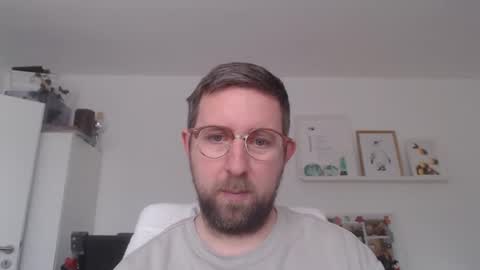 Snapshot of iggi2707 chatting on January 6, 10:46 am ner d online show from January 6, 10:46 am