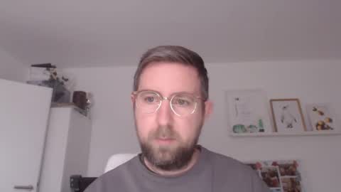 Snapshot of iggi2707 chatting on January 8, 8:49 am ner d online show from January 8, 8:49 am